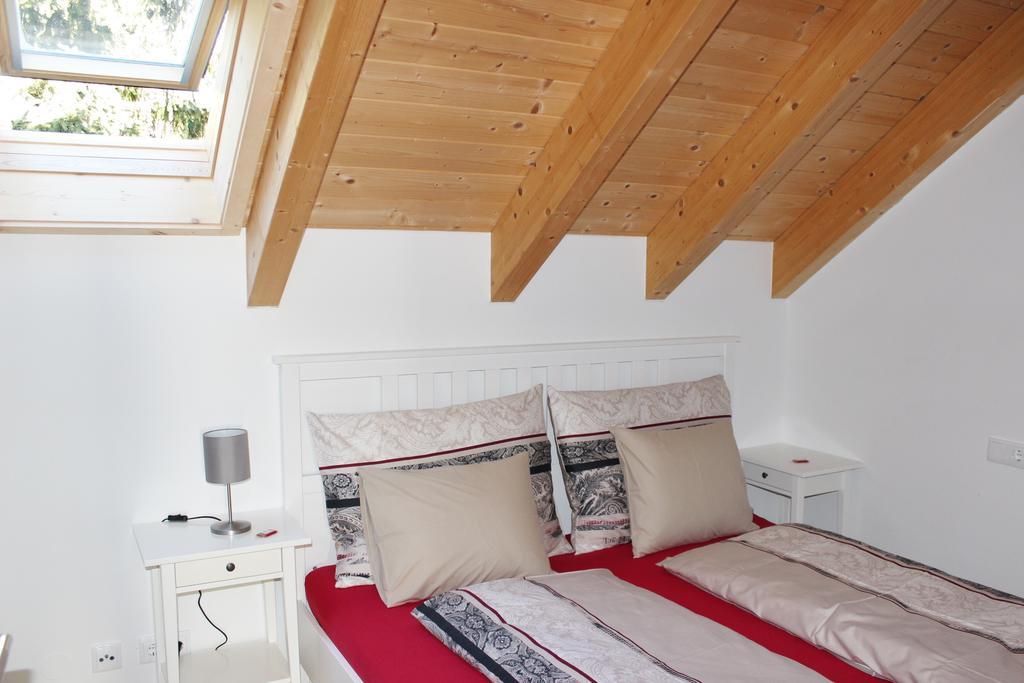 Ferienwohnung Earthloft Bad Kleinkirchheim Habitación foto