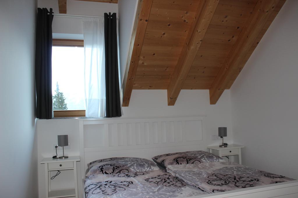 Ferienwohnung Earthloft Bad Kleinkirchheim Habitación foto